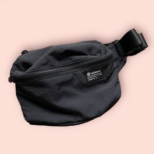 lululemon clean lines belt bag